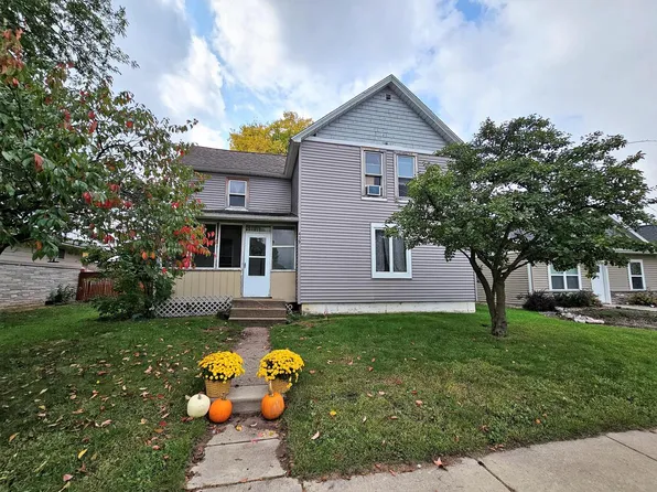 419 3rd STREET SOUTH South #419 1/2, La Crescent, MN 55947