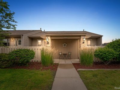 62402 Raleigh Ct Unit 6, South Lyon, MI, 48178