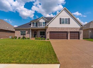 435 Westbriar Cir, Newburgh, IN 47630