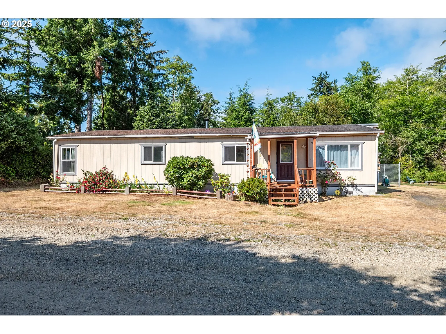 21014 Birch Pl photo 1