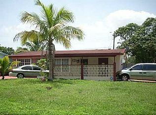 6460 Roosevelt St, Hollywood, FL 33024