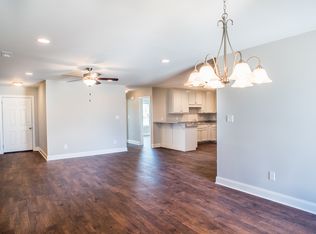 1072 Frazier St #9, Athens, AL 35611