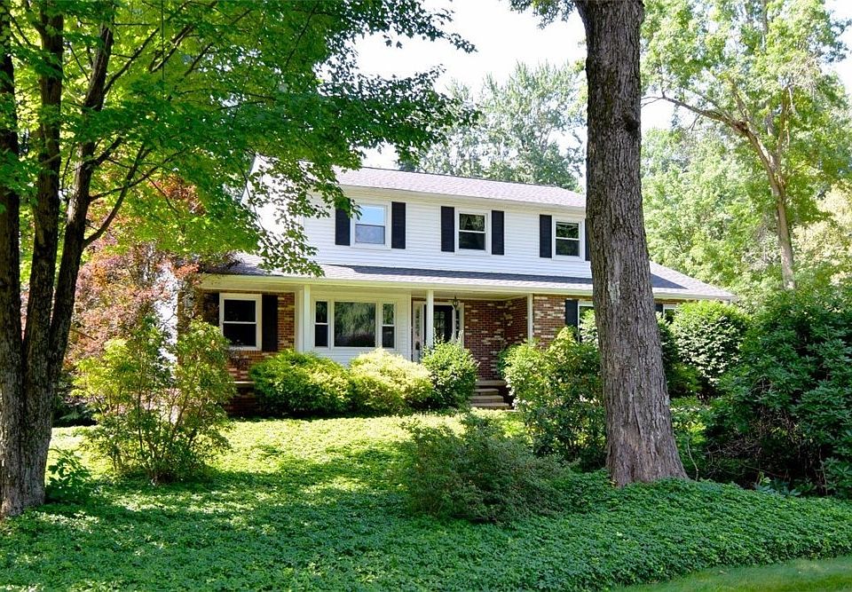 1st image of 134 Forestwood Dr