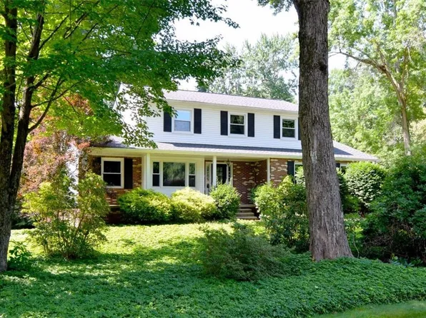 134 Forestwood Dr, Northfield, OH 44067