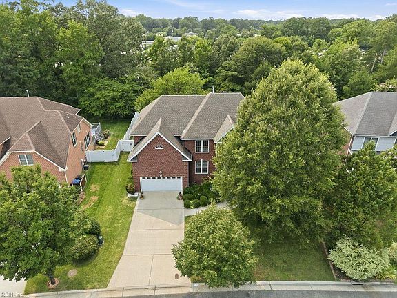2nd image of 557 Hunts Pointe Dr