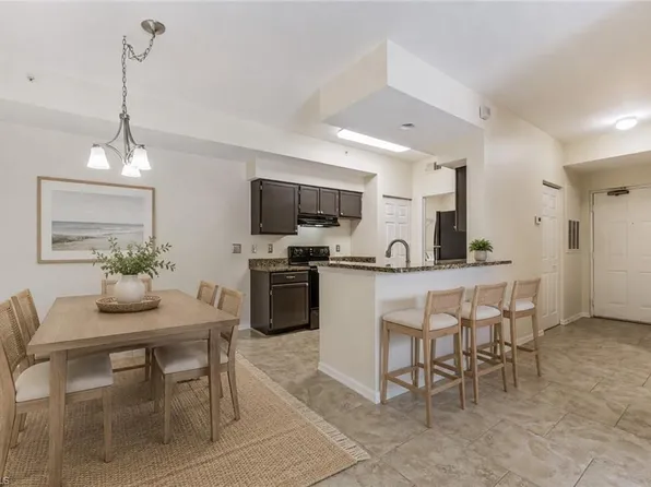 4720 Saint Croix LN #124, NAPLES, FL 34109