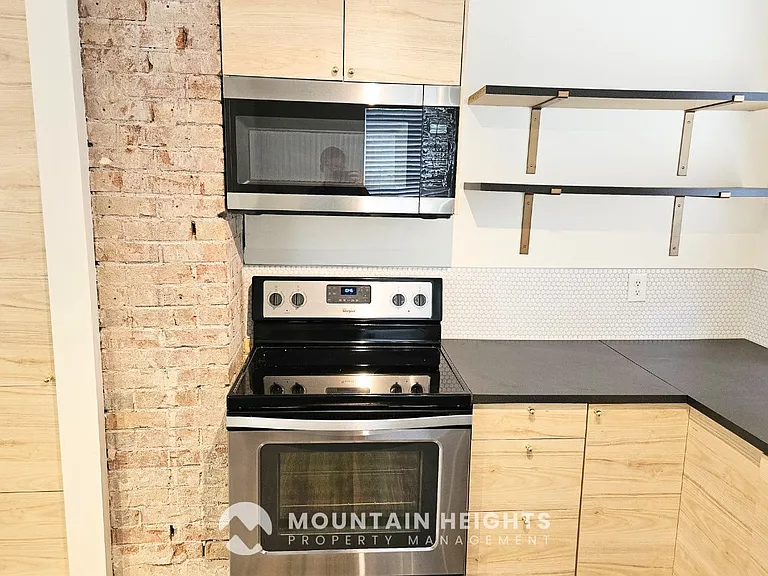 1074 E Kensington Ave — Photo 5