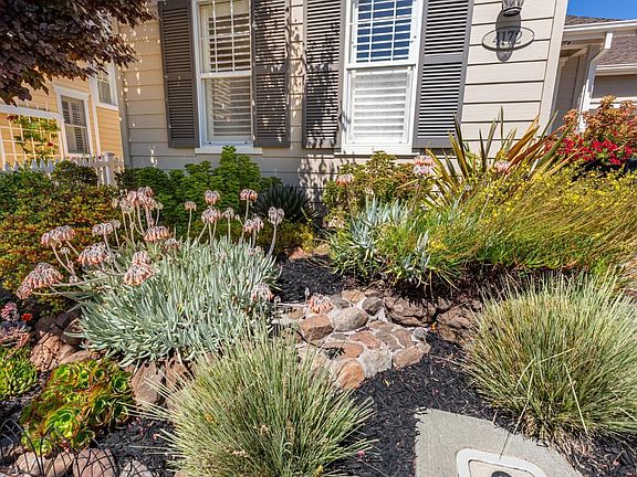 3rd image of 4172 Summer Gate Avenue