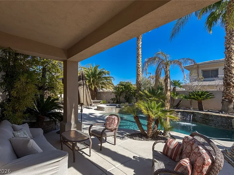 724 Pinnacle Heights Ln — Photo 47