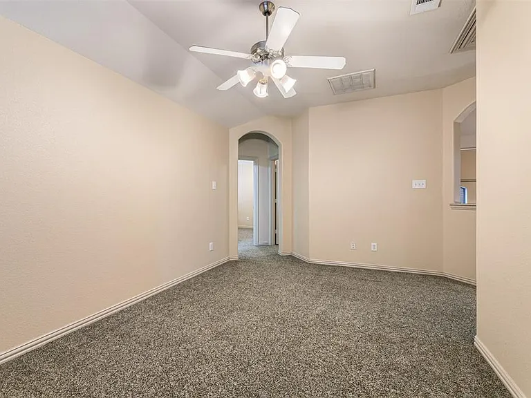 1475 Cambridge Dr — Photo 35