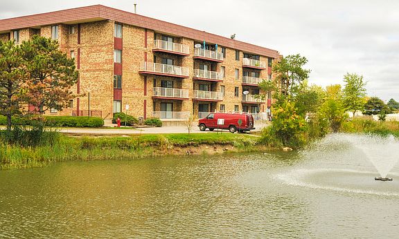 2nd image of 5450 Astor Ln APT 213