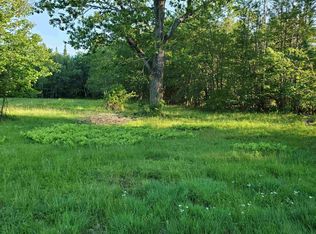 19 Village Rd, Freedom, NH 03836