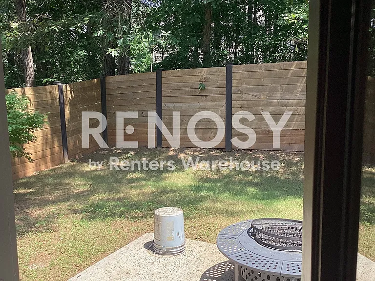 2377 Peach Shoals Cir — Photo 20