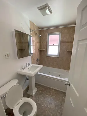 Rented by NY Space Finders Inc. | media 19