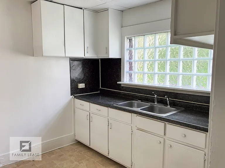 1034 W Macon St #B — Photo 6