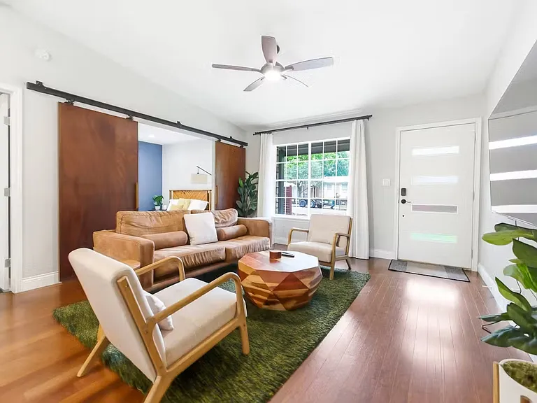 8910 Slayton Dr — Photo 16