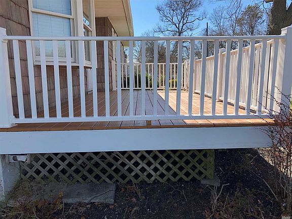 4th image of 16 Cedarwood Dr