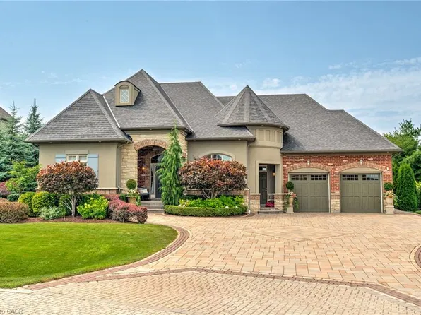 4 Holdroyd Ct, Halton Hills, ON L7G 0E8