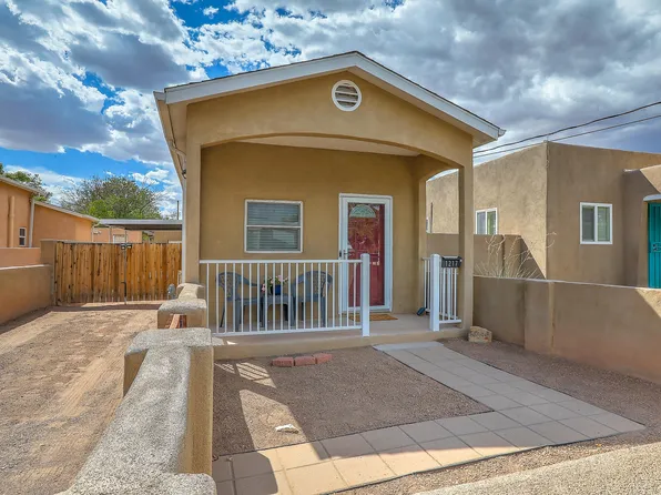 1217 11th St NW, Albuquerque, NM 87104