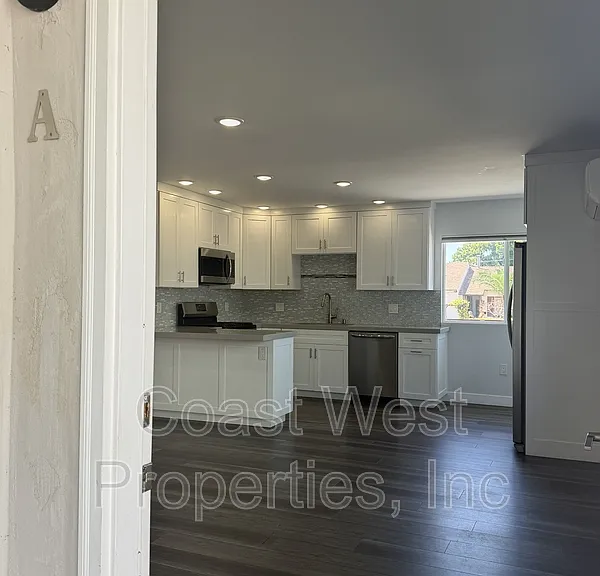 2030 Diamond St #A — Photo 1