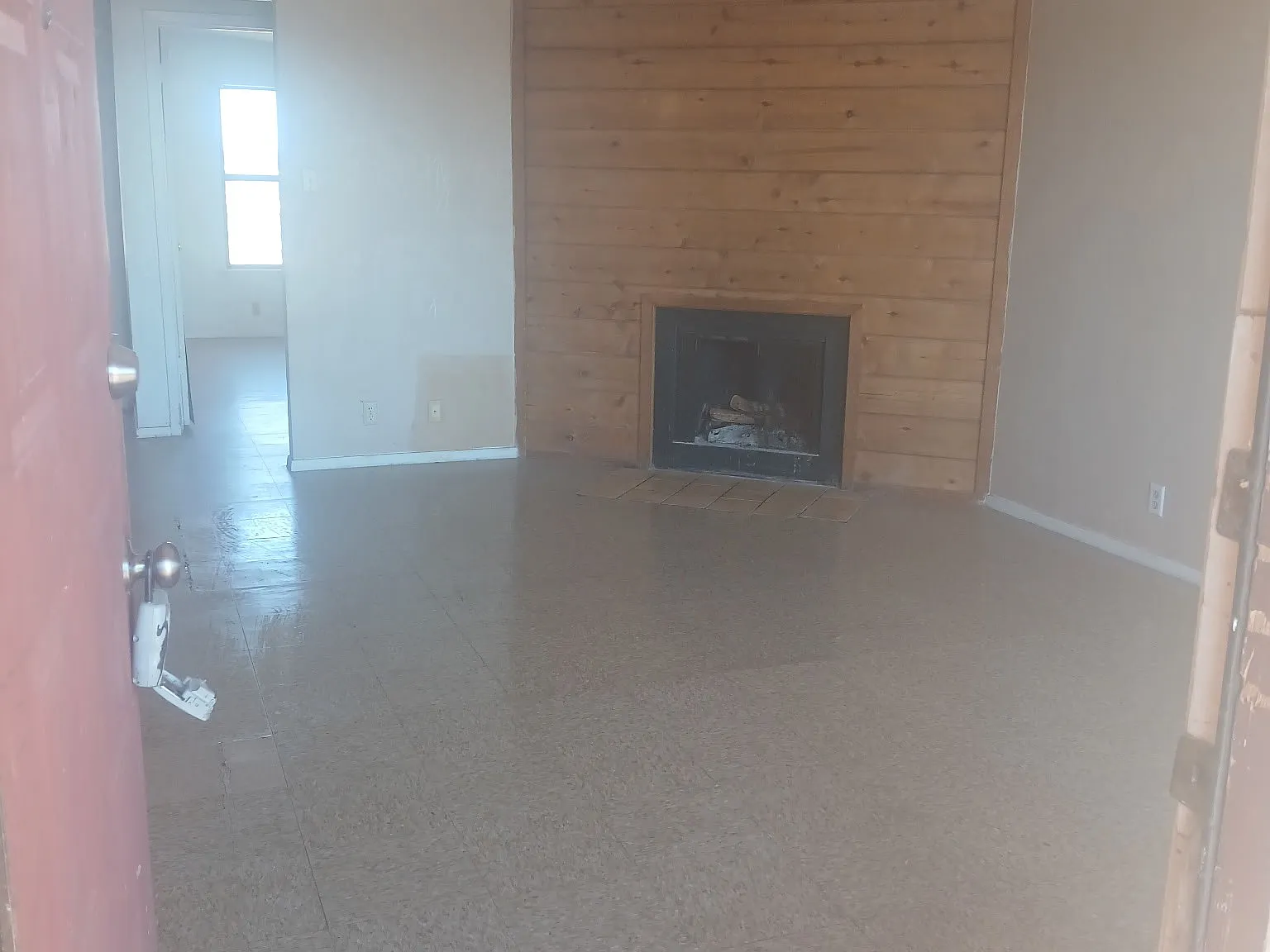 404 SE 6th St — Photo 2