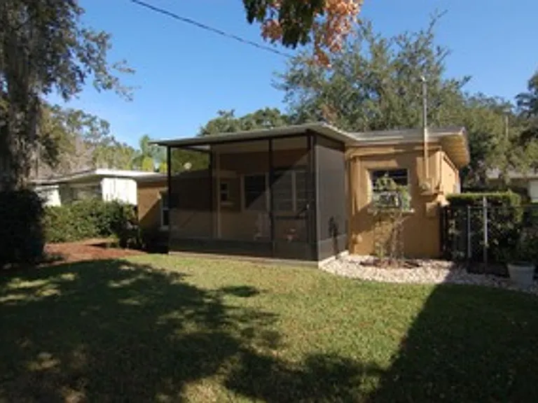 1940 Sunset Ln — Photo 13