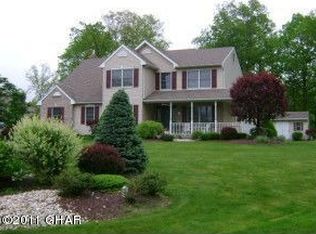 3 New Lake Dr, Drums, PA 18222