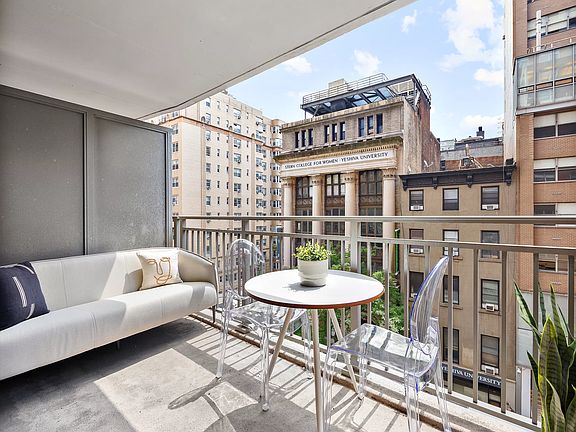 4th image of 132 E 35th St #5E