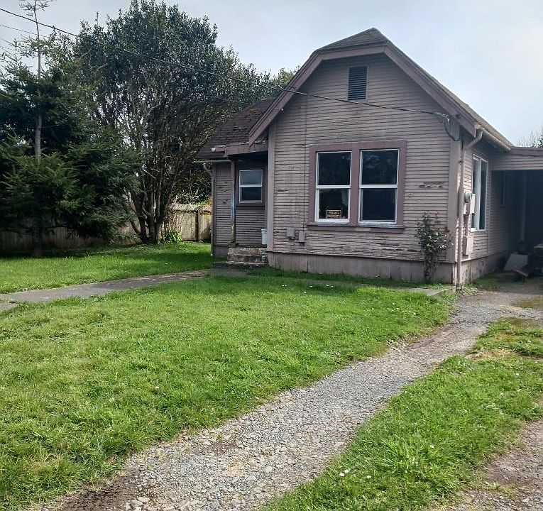 1st image of 467 Cooper Ave