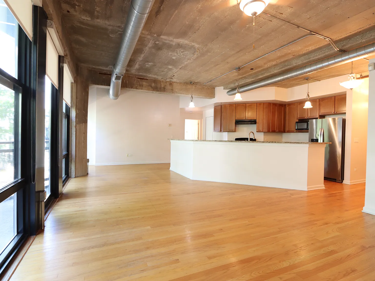 3 bed, 1500 sqft, $3,500 — Photo 3