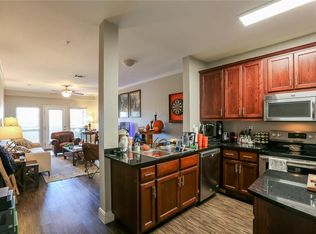 910 W 25th St APT 204, Austin, TX 78705