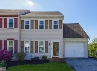 30 Kenbridge Ln, Elizabethtown, PA 17022