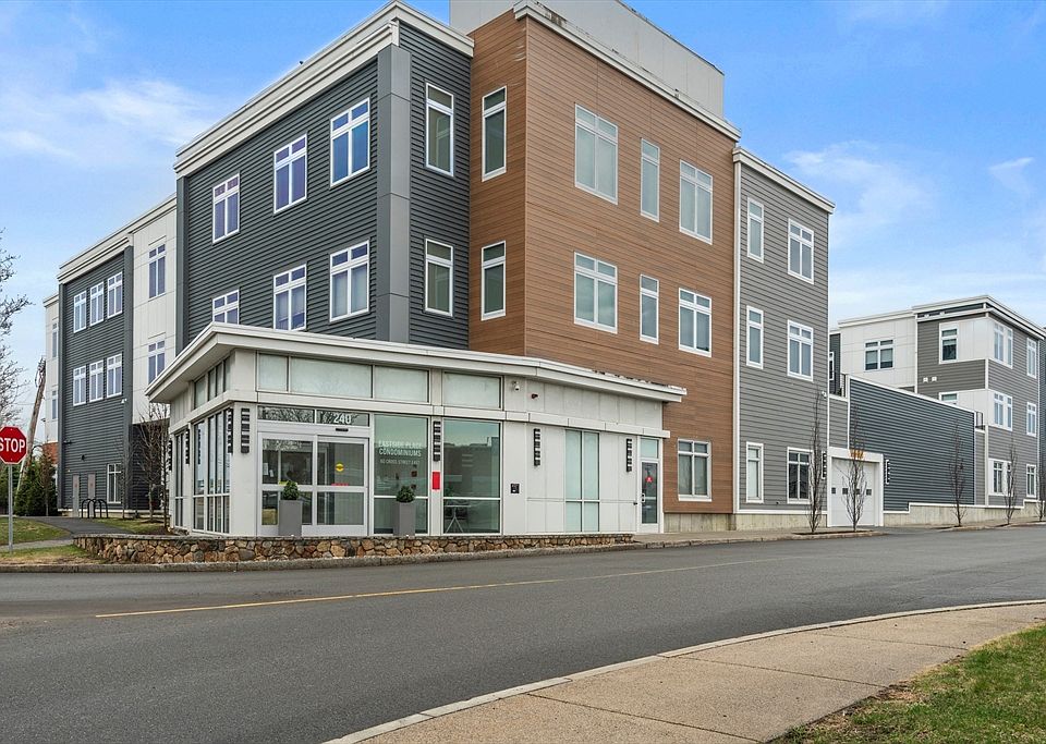 1st image of 60 Cross St E #328