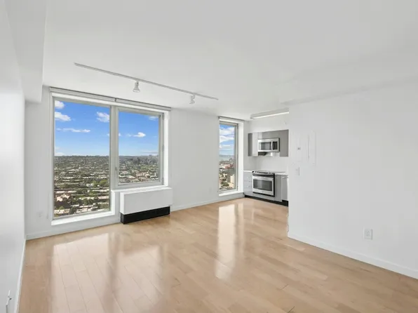 461 Dean Street image 1 of 22