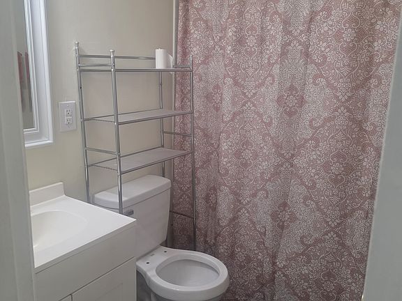 3rd image of 3552 Tart St #2