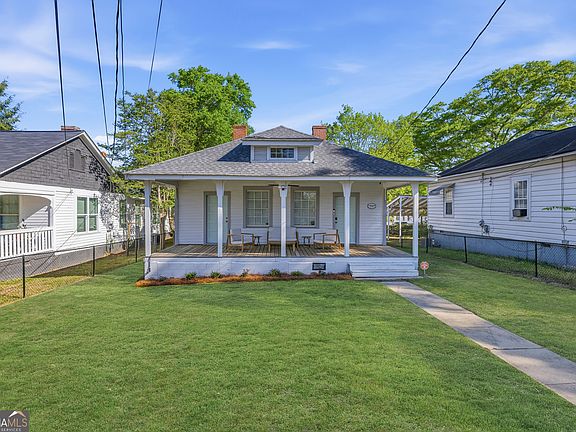 3rd image of 49 Poplar St