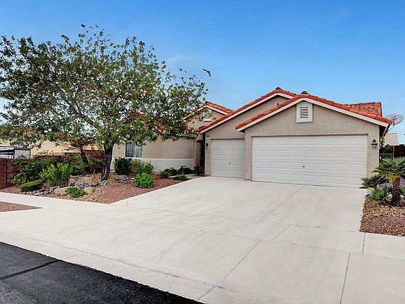 2nd image of 1630 Lone Palm Ct
