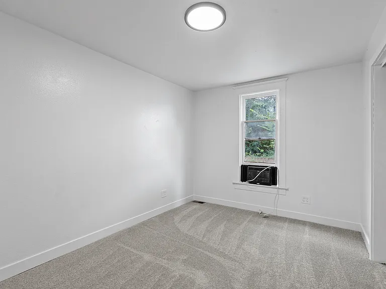 1037 N Cleveland Ave — Photo 18