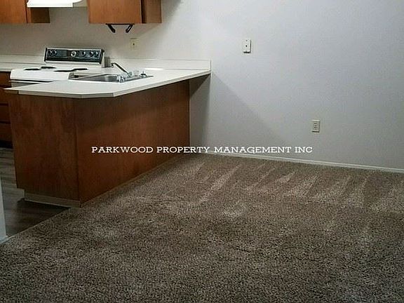 3rd image of 7715 Douglas St W APT 12