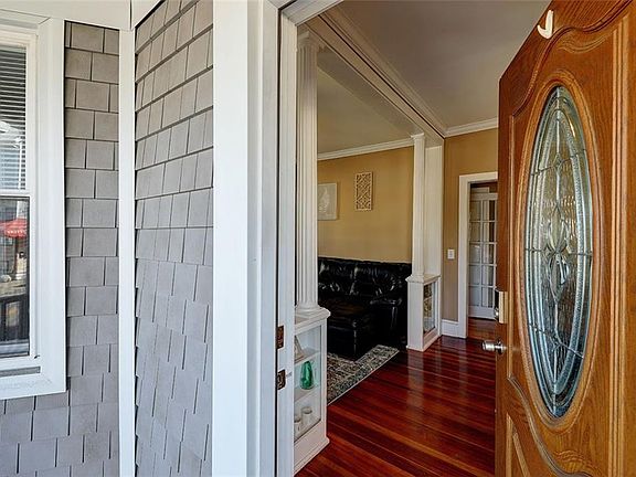 5th image of 32 Greenville Ave