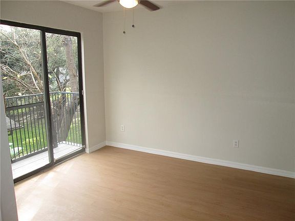 4th image of 513 S Park Dr #1A