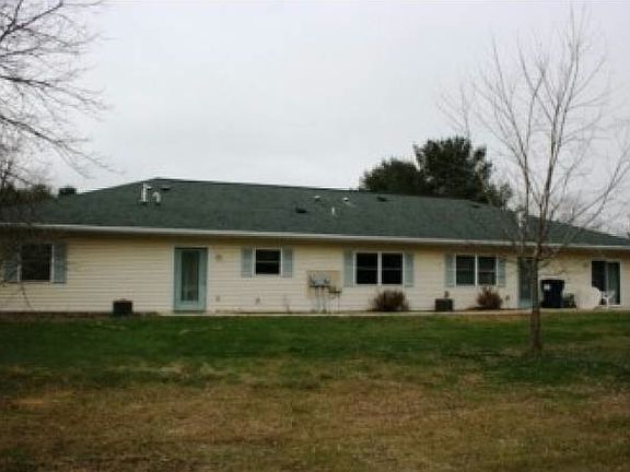 2nd image of 442 River Dr