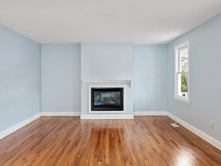 29 Lamplighter Ln — Photo 4