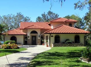 525 Quail Hollow Ct, Lakeland, FL 33813