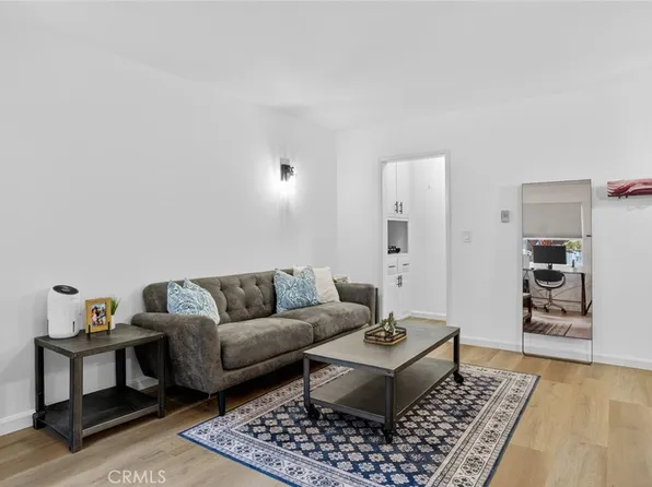 901 Linden Ave APT 8, Long Beach, CA 90813