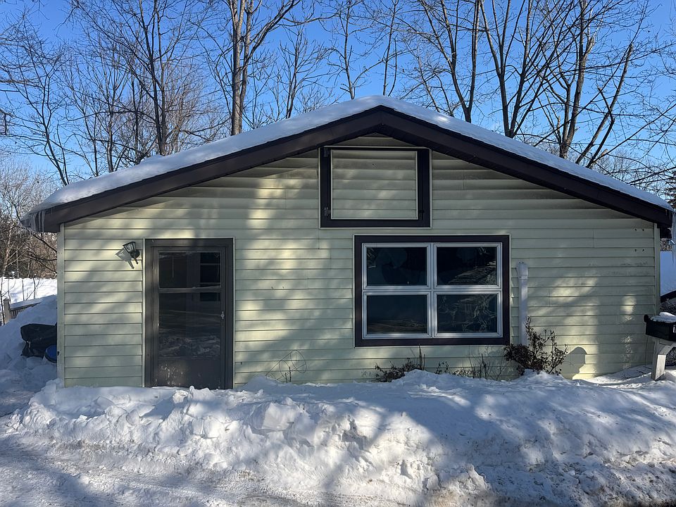 1st image of 11 Maple Ave