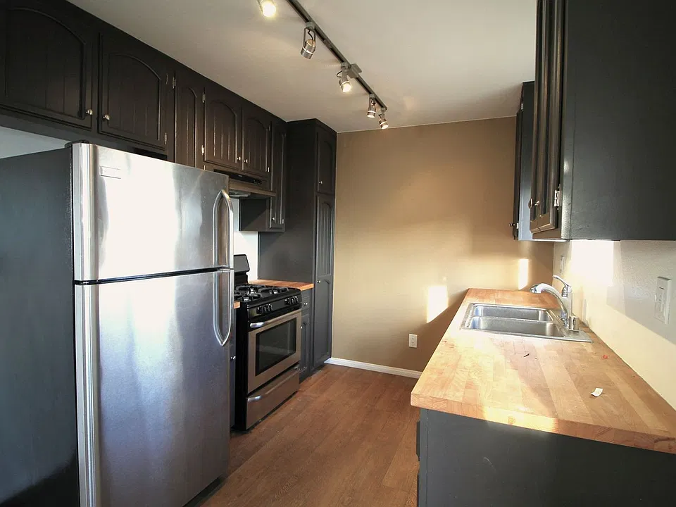 3488-3494 Monroe Avenue