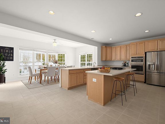 4th image of 8433 Roberts Rd