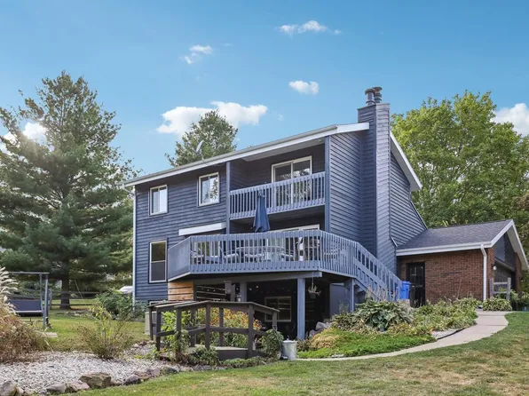 1074 Tinkham Trail, Baraboo, WI 53913