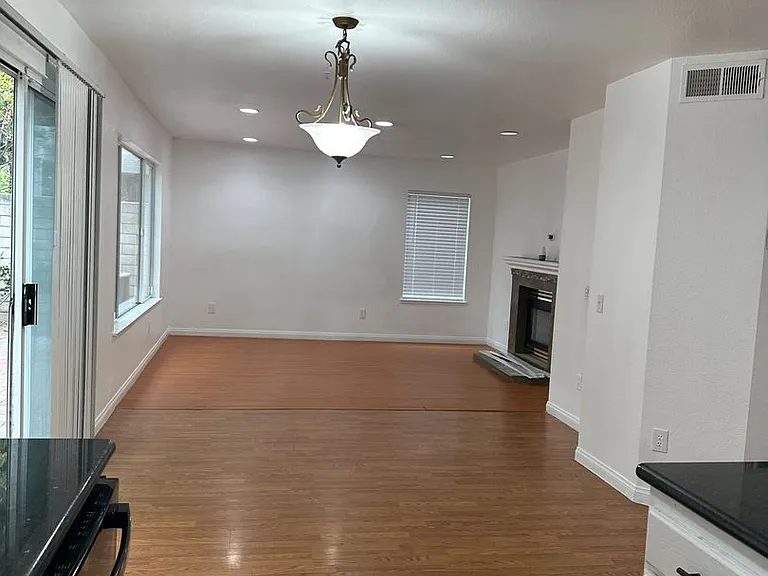1825 Nixon Ave — Photo 36